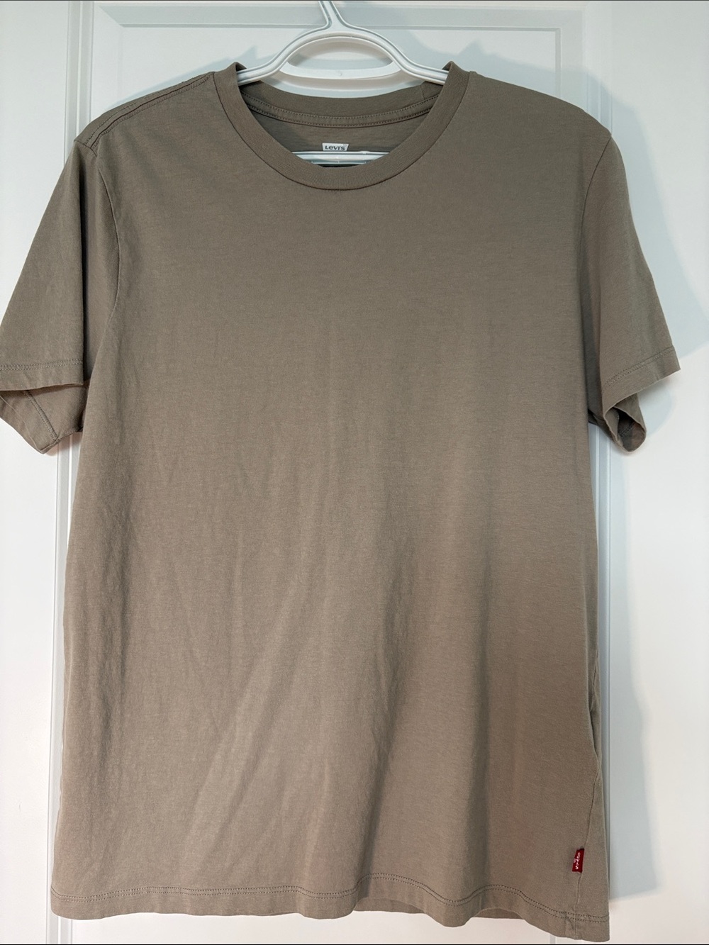 Levi's Men's Short Sleeve Crew Tee Standard in Taupe Brown